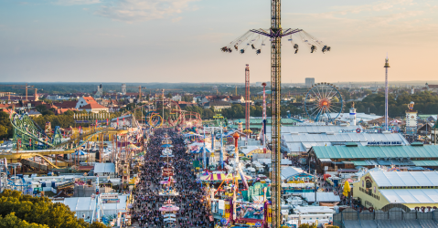 hofbraeu-am-steinertor-busfahrt-münchen-oktoberfest-theresienwiese-festzelt