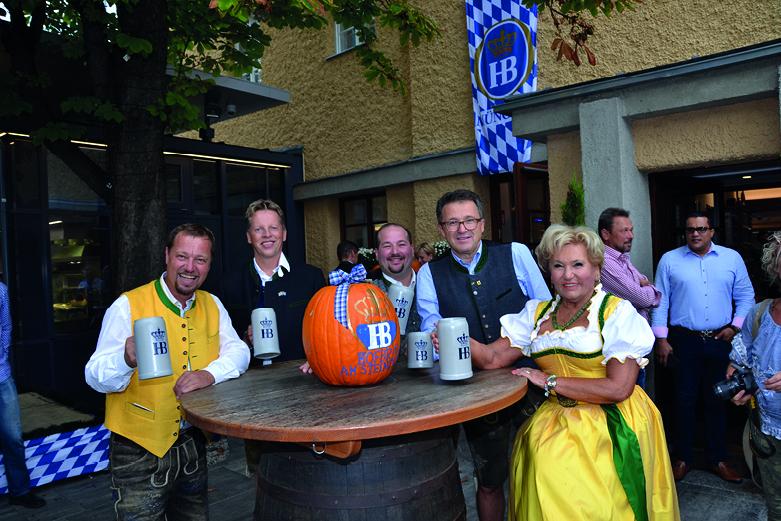 Familie Seidl mit Rosi & Lois